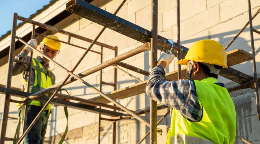 Professional gutter cleaning in Bonham, TX